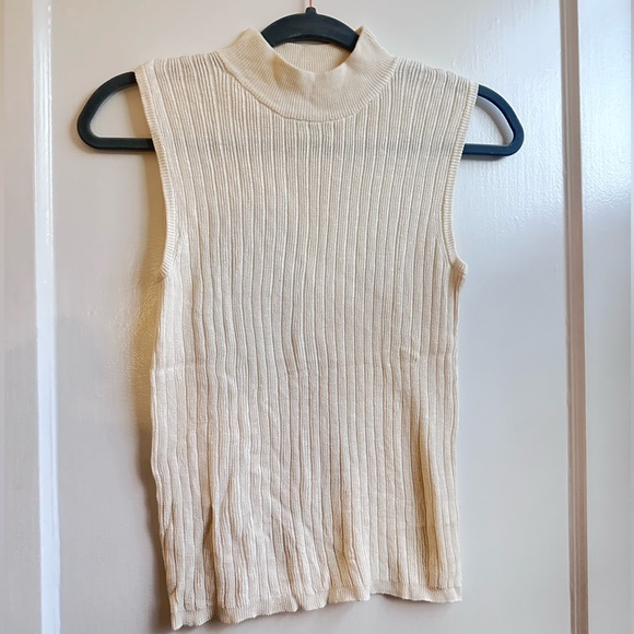 100% Silk Merona Ribbed Sleeveless Top in Cream - Picture 1 of 4